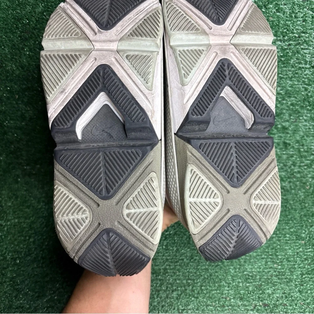 Nike Go FlyEase Slip On Shoes Light Army CW5883-300 Size‎ Mens 7 / Womens 8.5